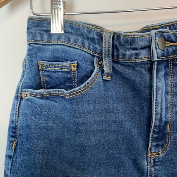 Universal Thread Color Block Cropped Jeans - Picture 8 of 13